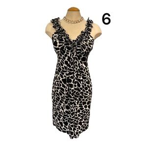ENFOCUS STUDIO Dress Size 6 Giraffe Print Black and White Ruffled V Neck
